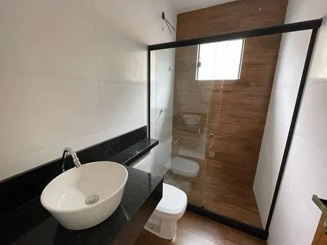 Casa com 440m² 2 quartos e 3 banheiros, à venda, no bairro Jardim Atlântico Central (Itaipuaçu) em Maricá