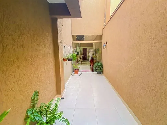 Casa com 344m² 4 quartos e 4 banheiros, à venda, no bairro Monte Belo em Londrina