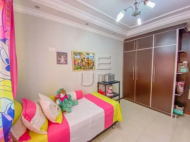 Casa com 344m² 4 quartos e 4 banheiros, à venda, no bairro Monte Belo em Londrina