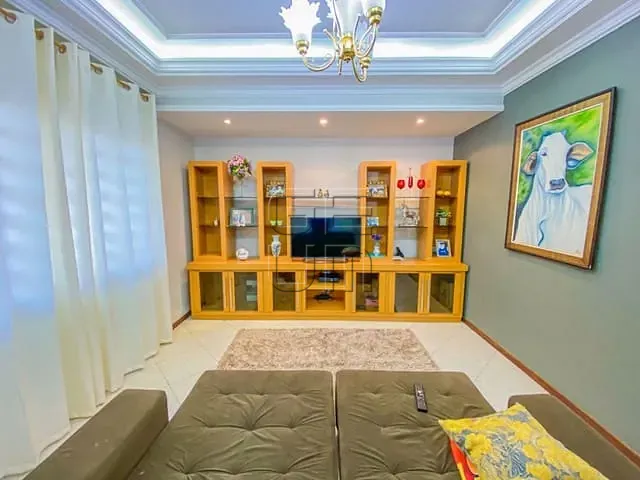 Casa com 344m² 4 quartos e 4 banheiros, à venda, no bairro Monte Belo em Londrina