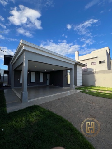 Casa com 572m² 4 quartos e 3 banheiros, à venda, no bairro Parque dos Ingás em Nova Mutum