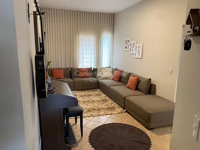 Casa com 300m² 3 quartos e 2 banheiros, à venda, no bairro Morada das Flores em Holambra