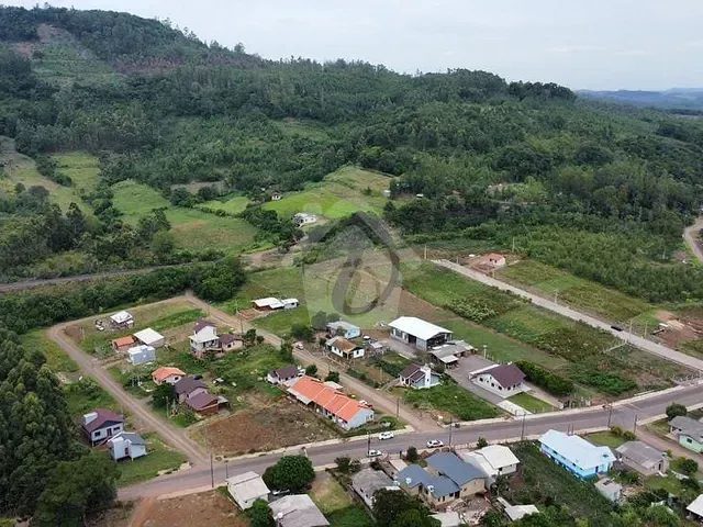 Casa com 50m² 2 quartos e 1 banheiro, à venda, no bairro Centro em Paverama