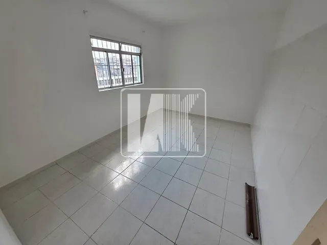 Casa com 50m² 3 quartos e 2 banheiros, para alugar, no bairro Vila Palmares em Santo André