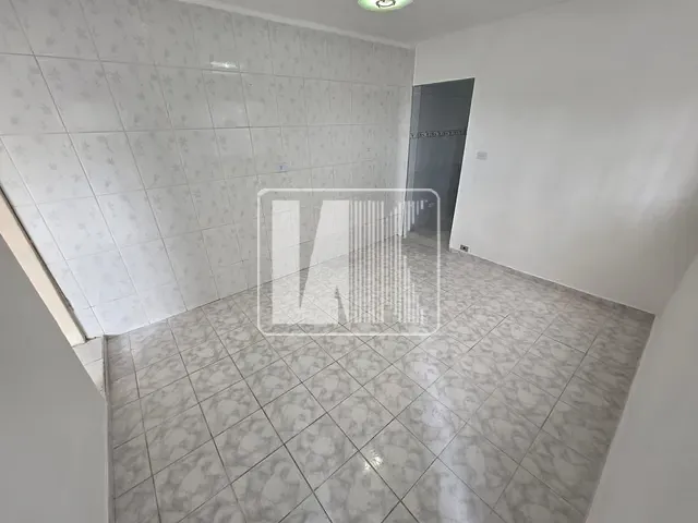 Casa com 50m² 3 quartos e 2 banheiros, para alugar, no bairro Vila Palmares em Santo André