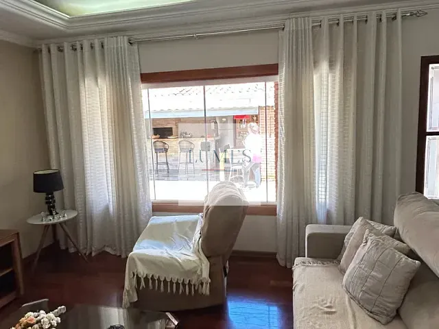 Casa com 420m² 3 quartos e 3 banheiros, à venda, no bairro Parque Novo Mundo em Americana