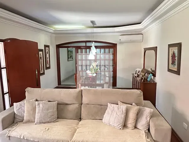 Casa com 420m² 3 quartos e 3 banheiros, à venda, no bairro Parque Novo Mundo em Americana