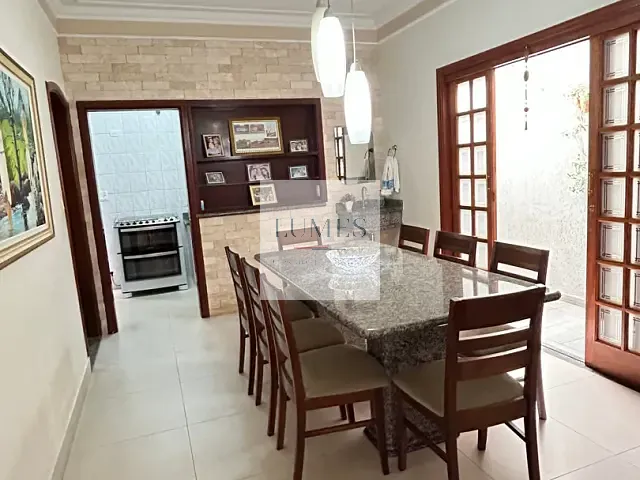 Casa com 420m² 3 quartos e 3 banheiros, à venda, no bairro Parque Novo Mundo em Americana