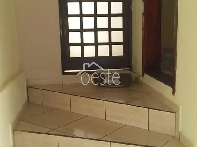 Casa com 250m² 3 quartos e 1 banheiro, para alugar, no bairro Residencial Furlan em Santa Bárbara D'Oeste