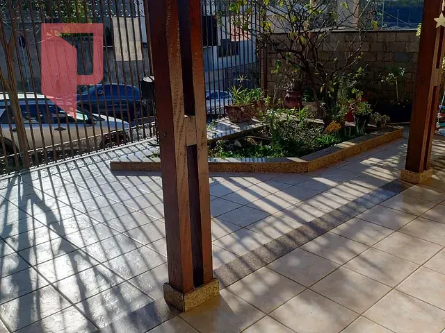 Casa com 360m² 4 quartos e 3 banheiros, à venda, no bairro Caiçaras em Belo Horizonte