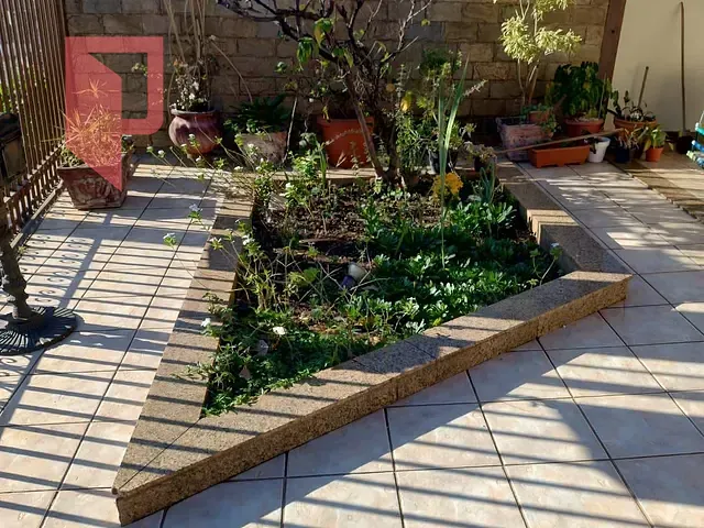 Casa com 360m² 4 quartos e 3 banheiros, à venda, no bairro Caiçaras em Belo Horizonte