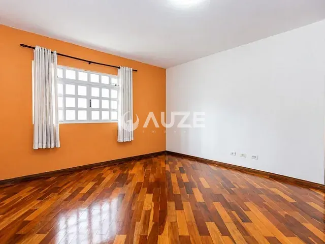 Casa com 231m² 3 quartos e 2 banheiros, à venda, no bairro Boa Vista em Curitiba