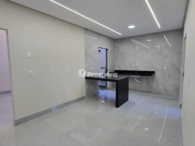 Casa com 150m² 3 quartos e 2 banheiros, à venda, no bairro Residencial Campos do Jordão em Anápolis