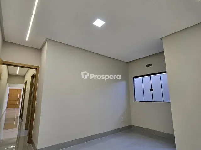 Casa com 150m² 3 quartos e 2 banheiros, à venda, no bairro Residencial Campos do Jordão em Anápolis