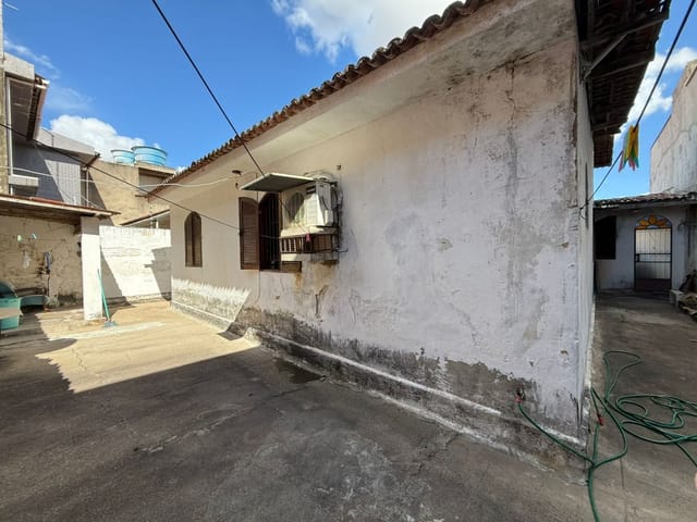 Casa com 360m² 6 quartos e 4 banheiros, à venda, no bairro Centro em Arapiraca