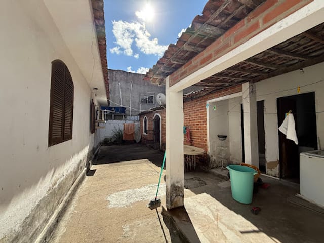 Casa com 360m² 6 quartos e 4 banheiros, à venda, no bairro Centro em Arapiraca