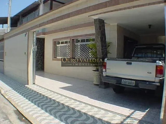 Casa com 150m² 3 quartos e 3 banheiros, à venda, no bairro Mirim em Praia Grande