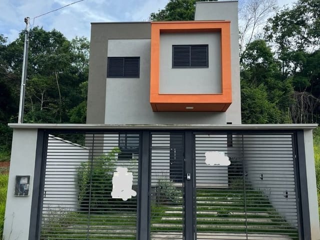 Casa com 140m², à venda, no bairro Jardim Primavera em Cambuí