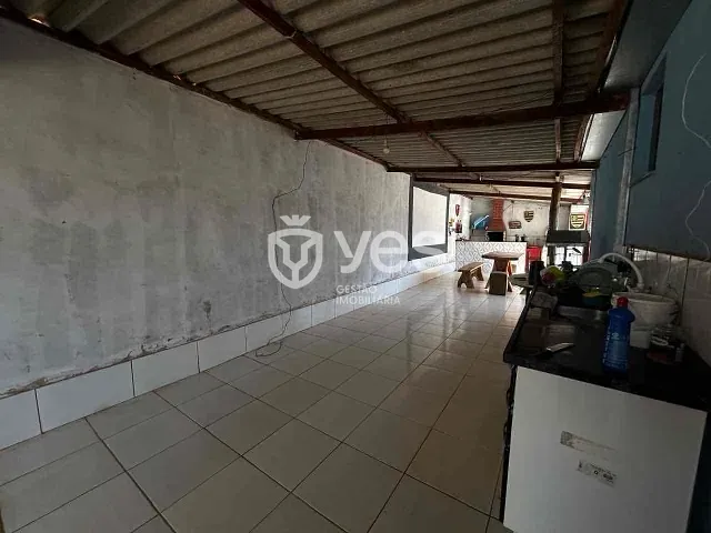 Casa com 260m² 2 quartos e 1 banheiro, à venda, no bairro Loteamento Max Newmann em Araxá