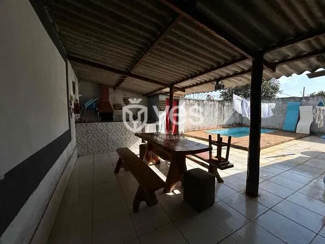 Casa com 260m² 2 quartos e 1 banheiro, à venda, no bairro Loteamento Max Newmann em Araxá