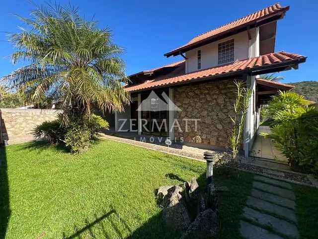 Casa com 460m² 3 quartos e 3 banheiros, à venda, no bairro Vorstadt em Blumenau