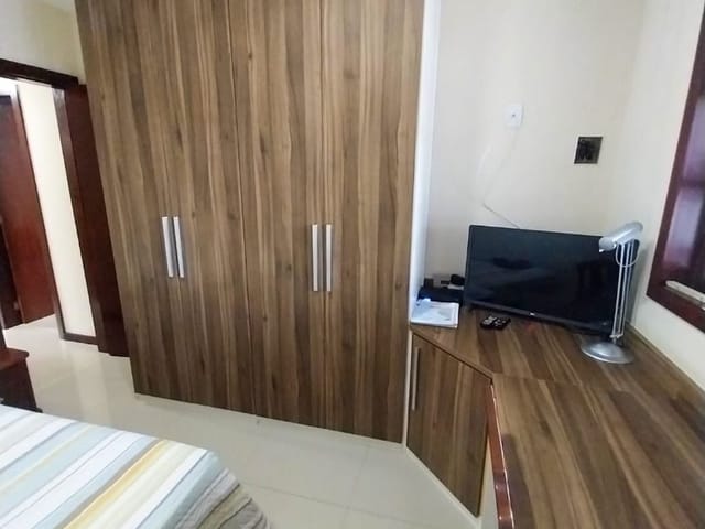 Casa com 465m² 6 quartos e 4 banheiros, à venda, no bairro Riviera Fluminense em Macaé