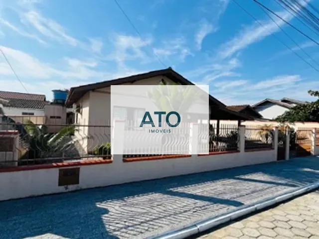 Casa 3 quartos e 1 banheiro, à venda, no bairro areias em Tijucas