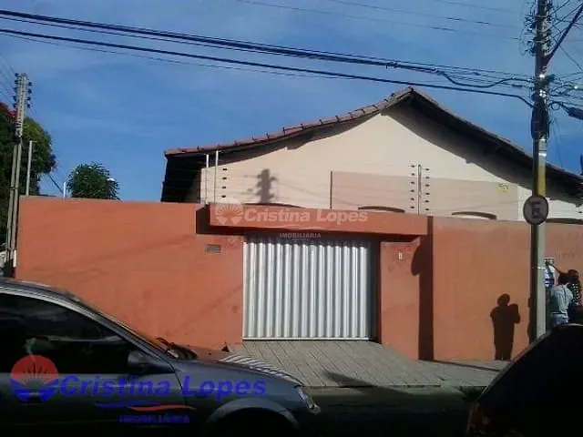 Casa com 364m² 3 quartos e 2 banheiros, à venda, no bairro Centro em Teresina