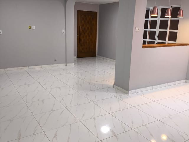 Casa com 154m² 3 quartos e 2 banheiros, à venda, no bairro Conjunto Habitacional Antônio Bovolenta em Mogi das Cruzes