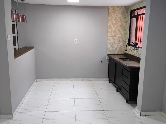 Casa com 154m² 3 quartos e 2 banheiros, à venda, no bairro Conjunto Habitacional Antônio Bovolenta em Mogi das Cruzes