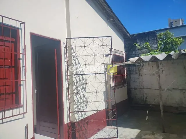 Casa com 81m² 2 quartos e 1 banheiro, para alugar, no bairro Santa Clara em Santarém