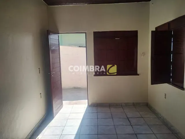 Casa com 81m² 2 quartos e 1 banheiro, para alugar, no bairro Santa Clara em Santarém