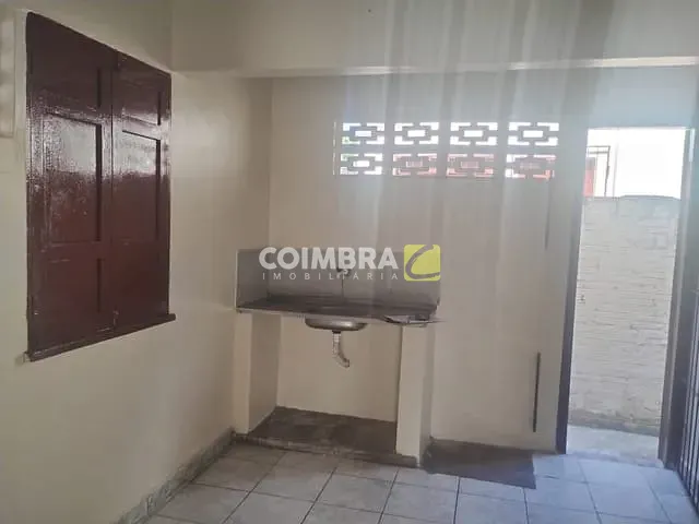 Casa com 81m² 2 quartos e 1 banheiro, para alugar, no bairro Santa Clara em Santarém