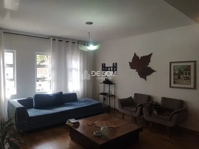 Sala com 100m², para alugar, no bairro Centro em Poços de Caldas