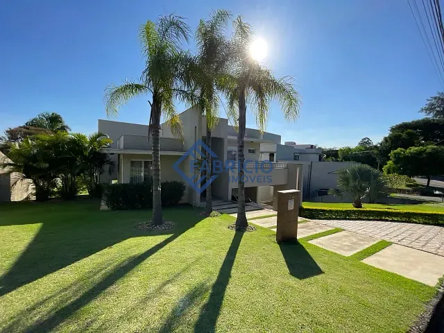 Casa com 900m² 3 quartos e 5 banheiros, à venda, no bairro Buracão em Vinhedo