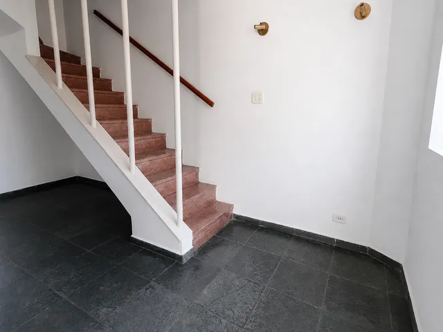 Casa com 100m² 2 quartos e 2 banheiros, para alugar, no bairro Santana em São Paulo