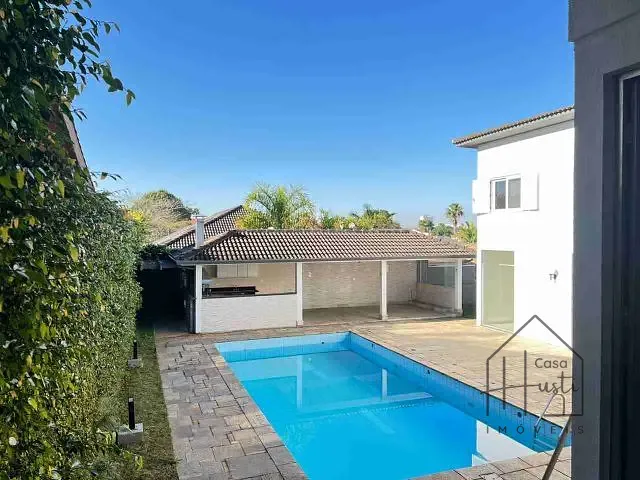 Casa com 850m² 4 quartos e 8 banheiros, à venda, no bairro Alphaville em Santana de Parnaíba