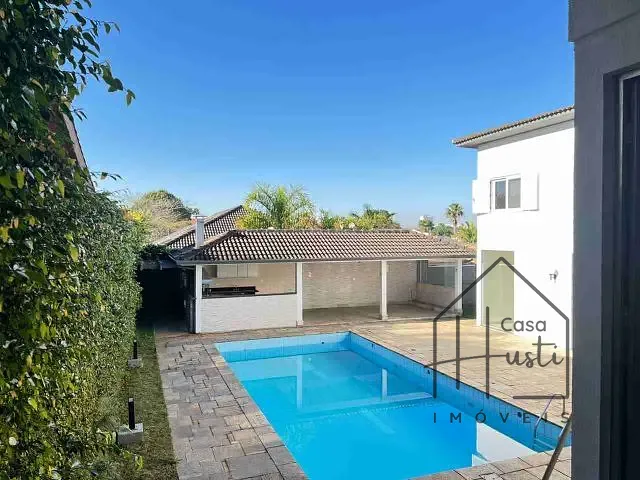 Casa com 850m² 4 quartos e 8 banheiros, à venda, no bairro Alphaville em Santana de Parnaíba