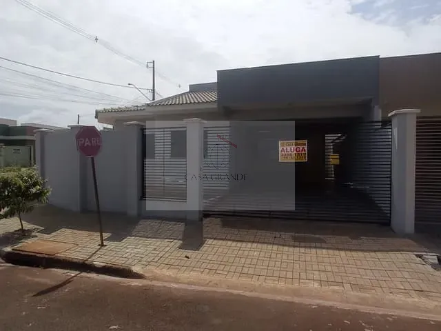 Casa 3 quartos e 2 banheiros, para alugar, no bairro Jardim Cidade Nova em Rolândia