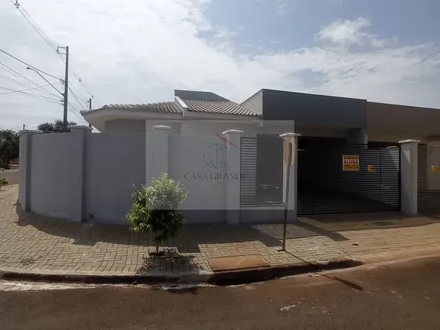 Casa 3 quartos e 2 banheiros, para alugar, no bairro Jardim Cidade Nova em Rolândia