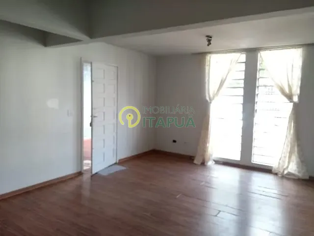 Casa com 246m² 3 quartos e 2 banheiros, à venda, no bairro Jardim Palermo em Londrina
