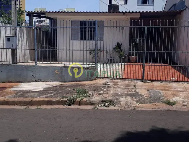 Casa com 246m² 3 quartos e 2 banheiros, à venda, no bairro Jardim Palermo em Londrina