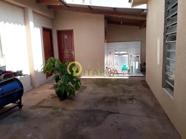 Casa com 246m² 3 quartos e 2 banheiros, à venda, no bairro Jardim Palermo em Londrina