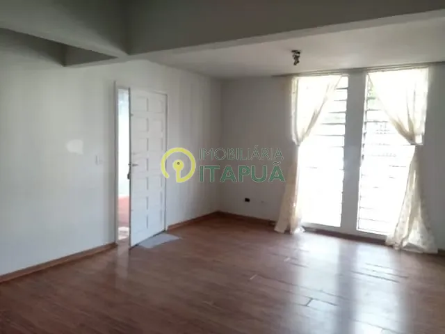 Casa com 246m² 3 quartos e 2 banheiros, à venda, no bairro Jardim Palermo em Londrina