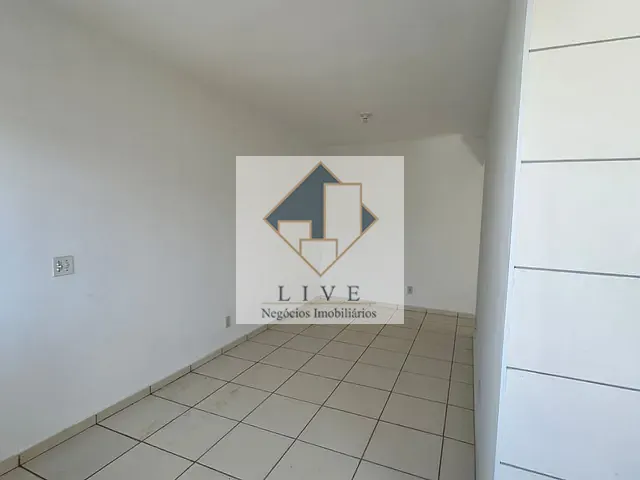 Casa 2 quartos e 1 banheiro, à venda, no bairro Jardim Nova Aliança em Americana