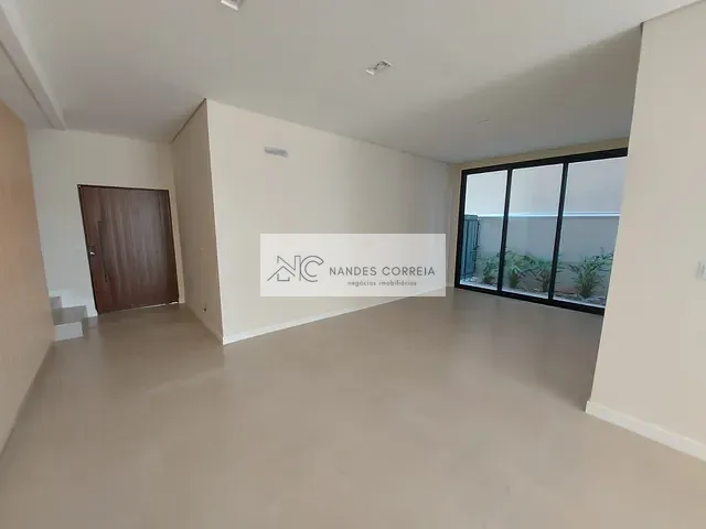 Casa 4 quartos e 4 banheiros, à venda, no bairro Gleba Simon Frazer em Londrina