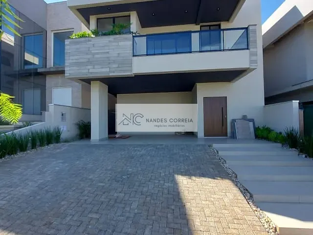 Casa 4 quartos e 4 banheiros, à venda, no bairro Gleba Simon Frazer em Londrina