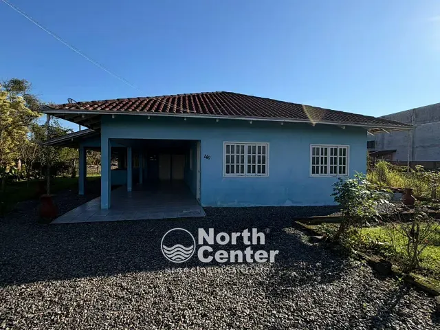 Casa com 2400m² 3 quartos e 3 banheiros, para alugar, no bairro Areias Pequenas em Araquari