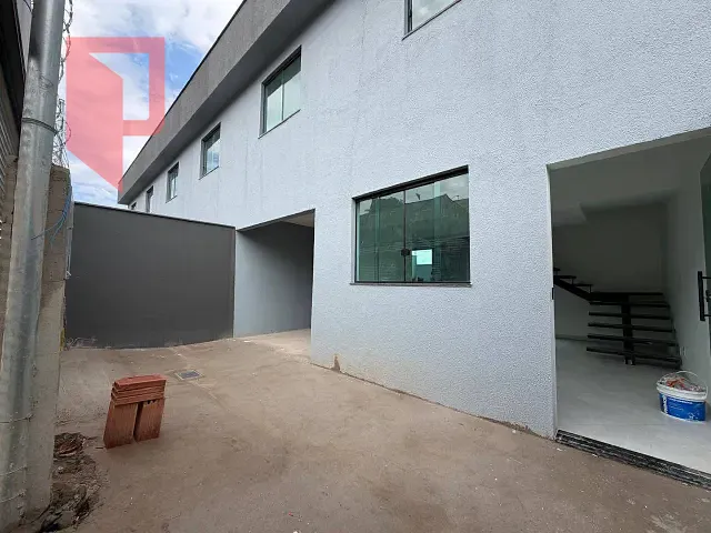 Casa com 105m² 2 quartos e 2 banheiros, à venda, no bairro Nazaré em Belo Horizonte