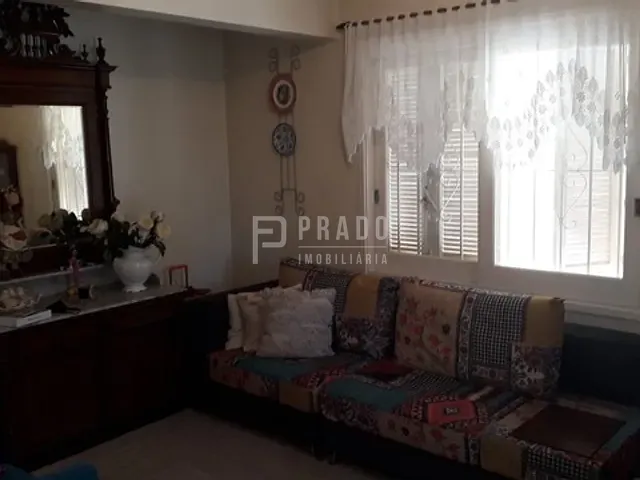 Casa com 228m² 5 quartos e 3 banheiros, à venda, no bairro Centro em Pelotas